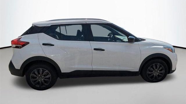 2019 Nissan Kicks S