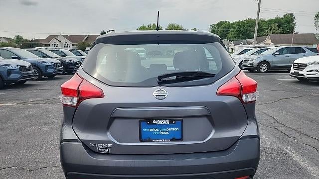 2019 Nissan Kicks S