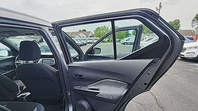 2019 Nissan Kicks S