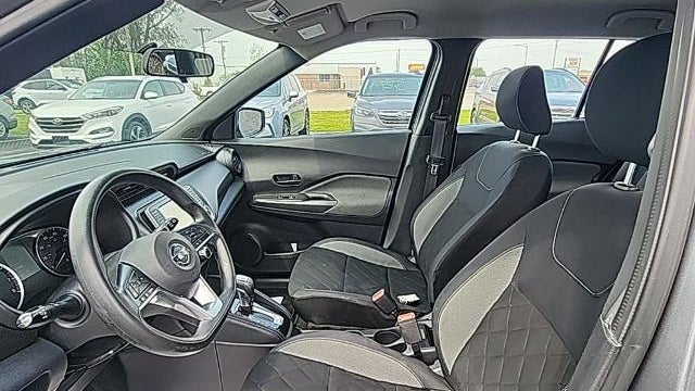 2019 Nissan Kicks S