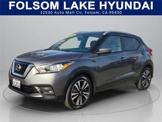 2018 Nissan Kicks with Gun Metallic Exterior