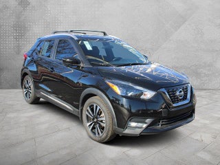 2019 Nissan Kicks with Super Black Exterior