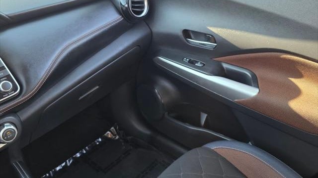2018 Nissan Kicks SR