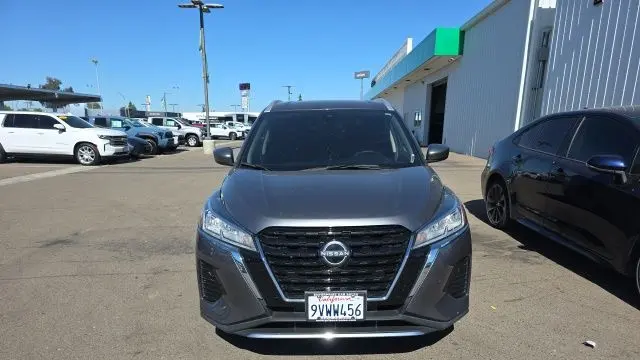 2024 Nissan Kicks SV