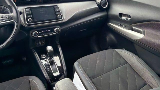 2020 Nissan Kicks SV