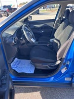 2022 Kicks Thumbnail 16