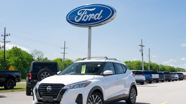2023 Nissan Kicks SV