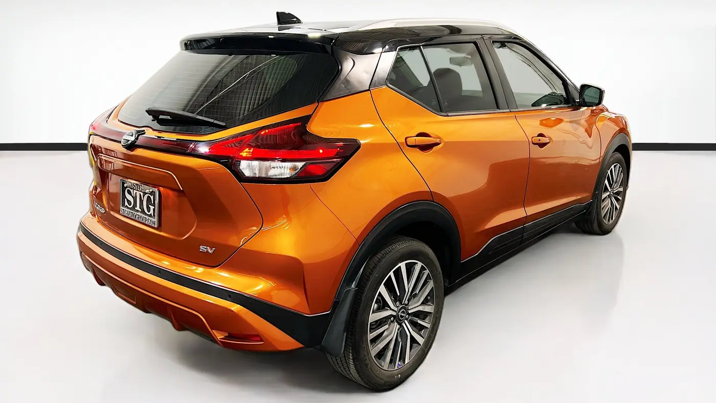 2023 Nissan Kicks SV
