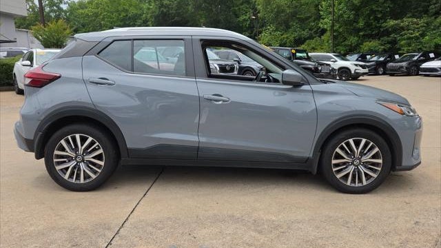 2021 Nissan Kicks SV