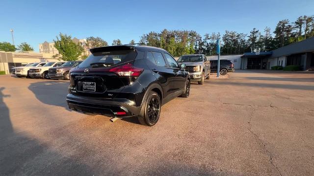 2022 Nissan Kicks SV