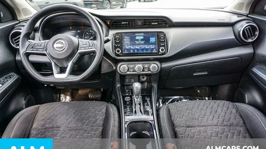 2023 Nissan Kicks SV