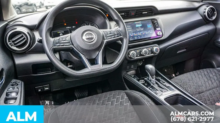2023 Nissan Kicks SV