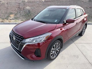 2024 Nissan Kicks with Scarlet Ember Tintcoat Exterior