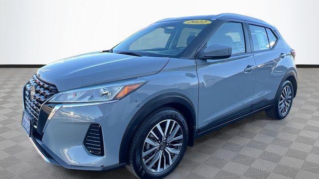 2022 Nissan Kicks SV
