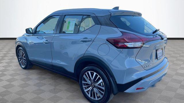 2022 Nissan Kicks SV