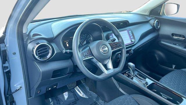 2022 Nissan Kicks SV