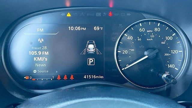 2022 Nissan Kicks SV
