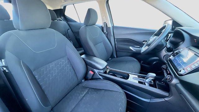 2022 Nissan Kicks SV