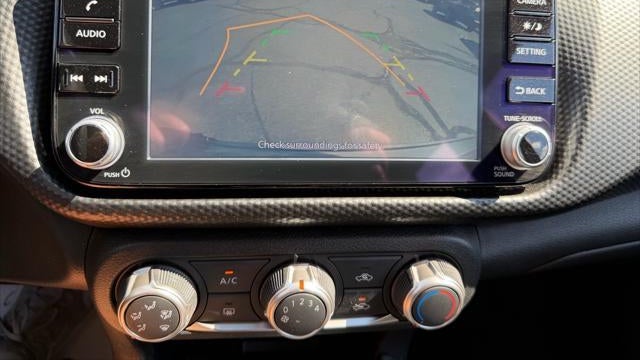 2023 Nissan Kicks SV