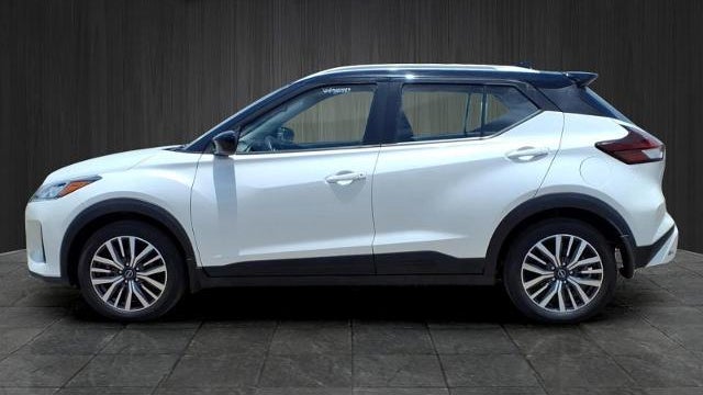 2022 Nissan Kicks SV