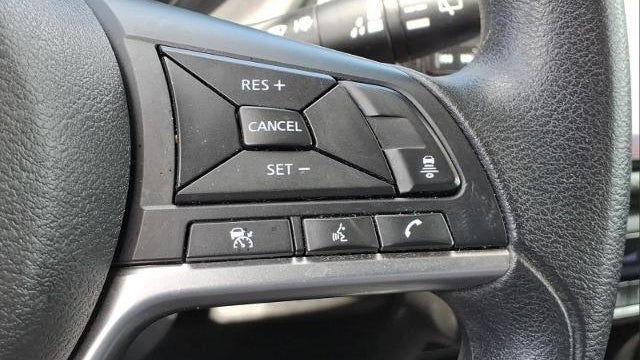 2022 Nissan Kicks SV