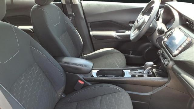 2022 Nissan Kicks SV