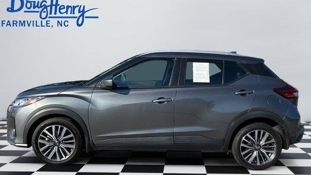 2023 Nissan Kicks SV