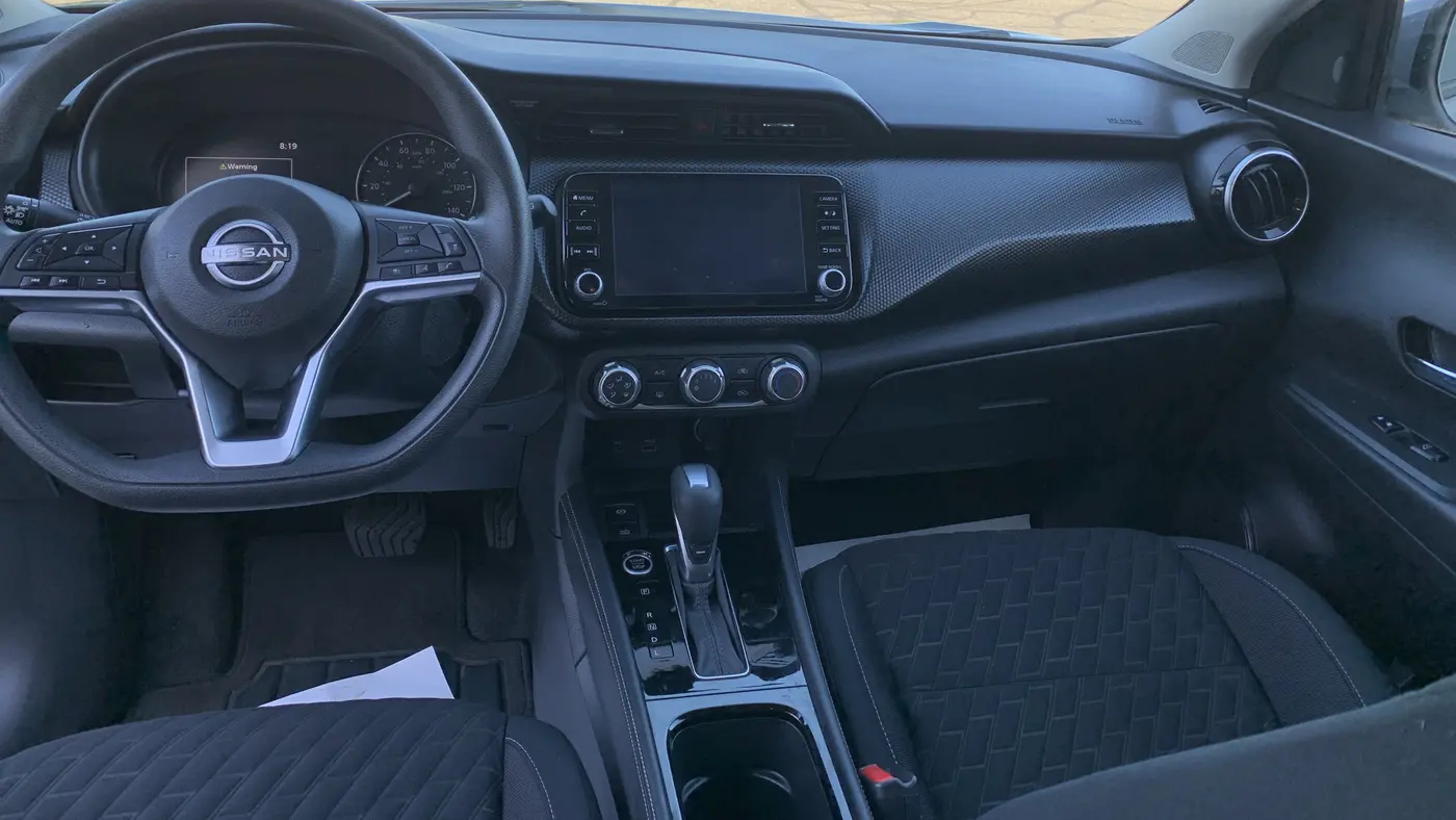 2023 Nissan Kicks SV