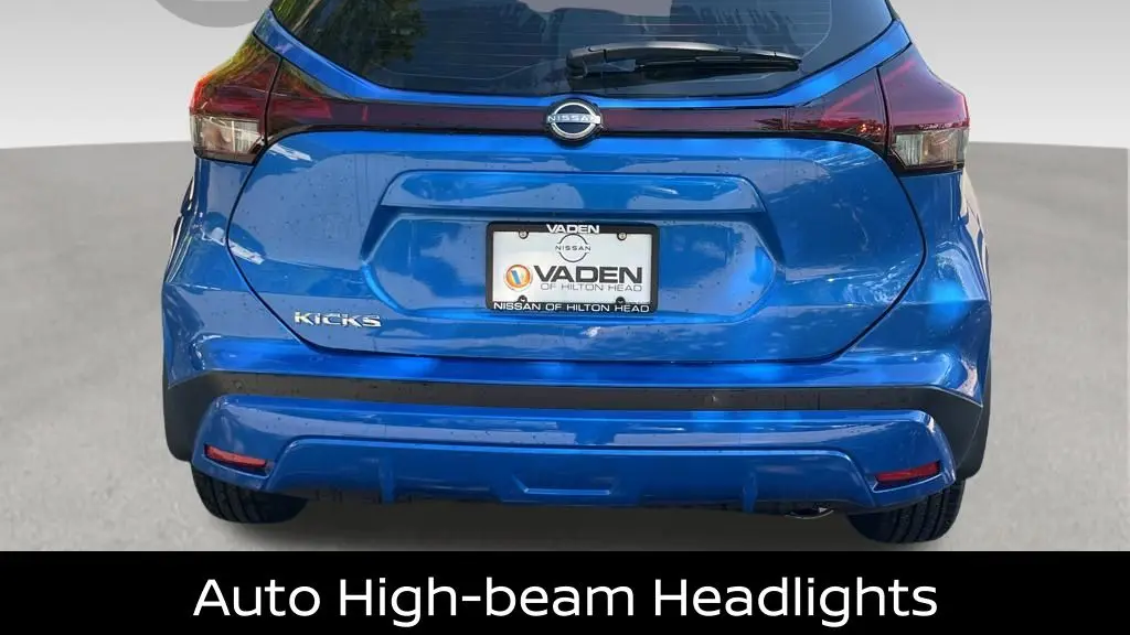 2023 Nissan Kicks SV