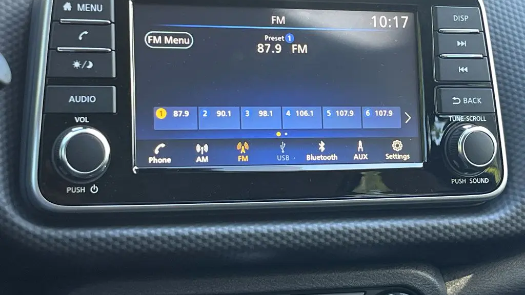 2023 Nissan Kicks SV