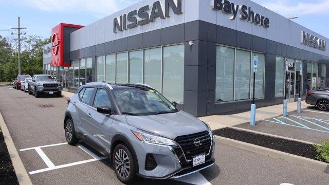 2023 Nissan Kicks SV