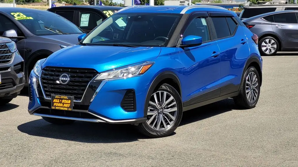 2023 Nissan Kicks SV