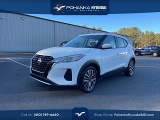 2024 Nissan Kicks with Fresh Powder Exterior