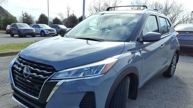 2024 Nissan Kicks SV