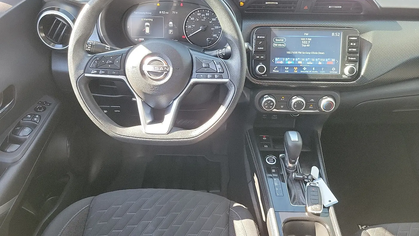 2023 Nissan Kicks SV