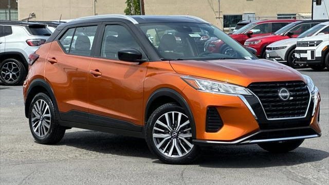 2022 Nissan Kicks SV