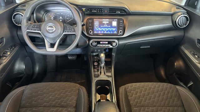 2022 Nissan Kicks SV