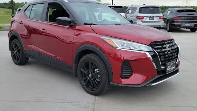 2024 Nissan Kicks SV