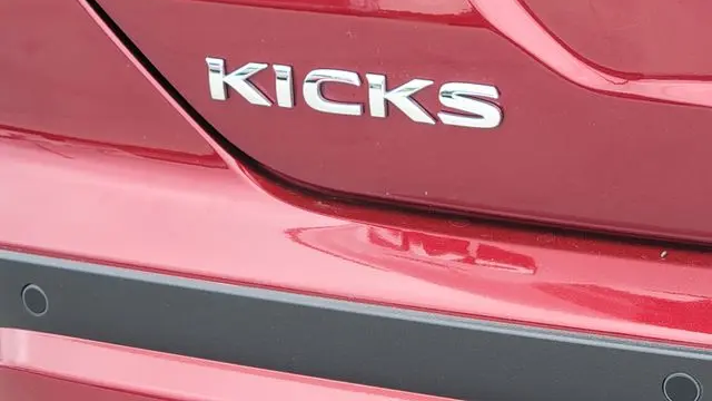 2024 Nissan Kicks SV