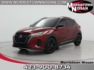 2021 Nissan Kicks with Scarlet Ember Tintcoat/Super Black Exterior