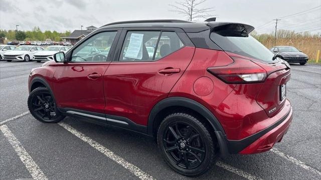 2021 Nissan Kicks SR