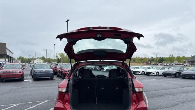 2021 Nissan Kicks SR
