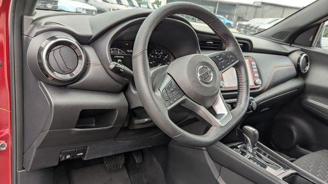 2021 Nissan Kicks SR
