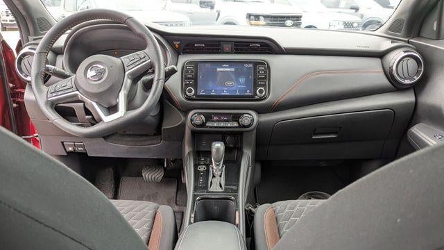 2021 Nissan Kicks SR