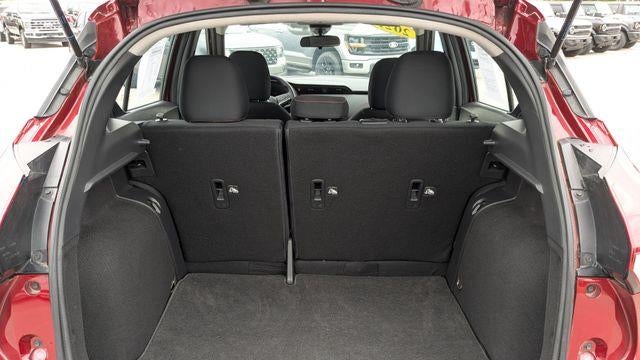 2021 Nissan Kicks SR