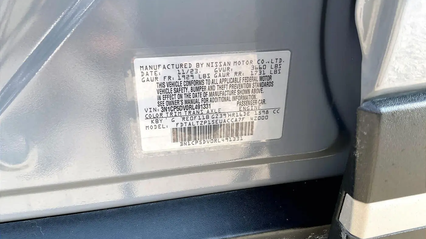 2024 Nissan Kicks SR