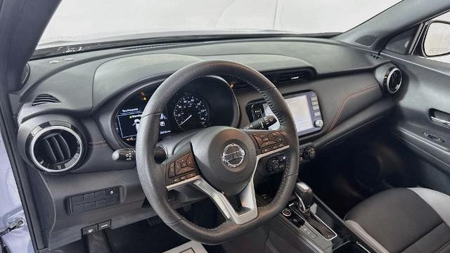 2021 Nissan Kicks SR
