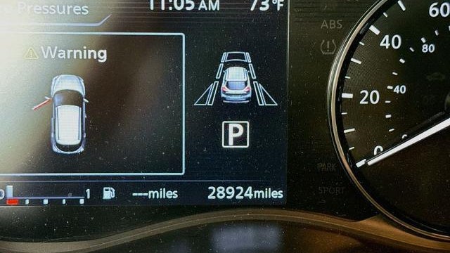 2021 Nissan Kicks SR