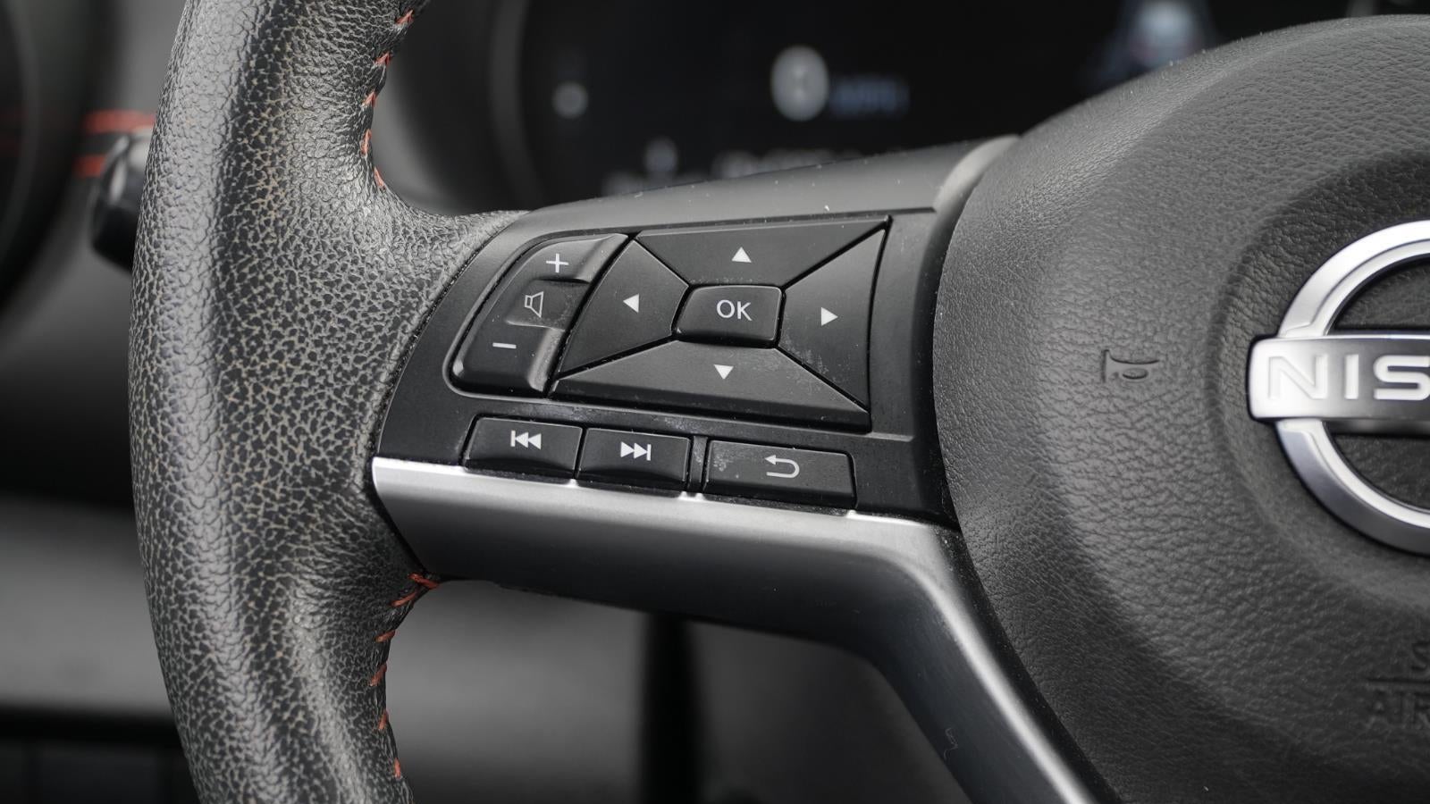 2022 Nissan Kicks SR