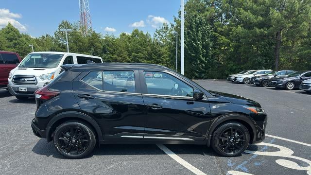 2023 Nissan Kicks SR
